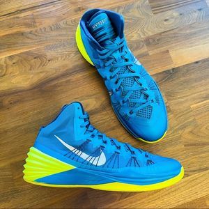 Deals for Mens Nike Hyperdunk 2013 